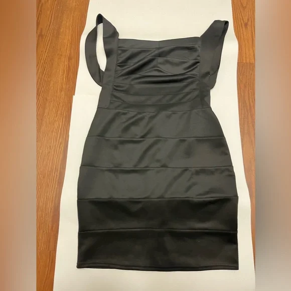♥️ FREE with any purchase 🙏🏽 NWT 🖤 Anna Kaci Little Black Dress bodycon - Picture 6 of 14